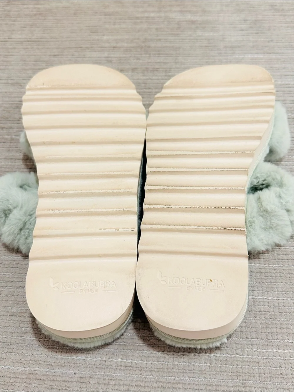 Koolaburra by UGG Fuzz-On Women's Slide Sandals Pale Aqua Mint Size 9 / EU 40